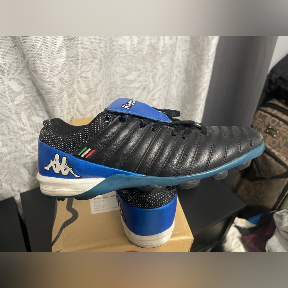 KAPPA INDOOR SOCCER SHOES SIZE 10.5